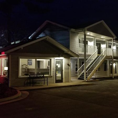 Brio Beach Inn Traverse City Kültér fotó