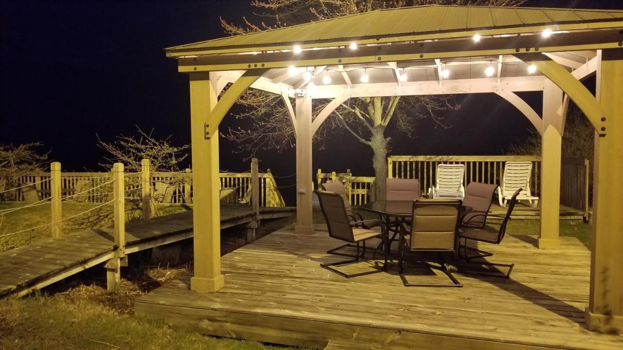 Brio Beach Inn Traverse City Kültér fotó